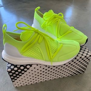 ADIDAS ultraBOOST T.S. Stella McCartney 8 NIB $220